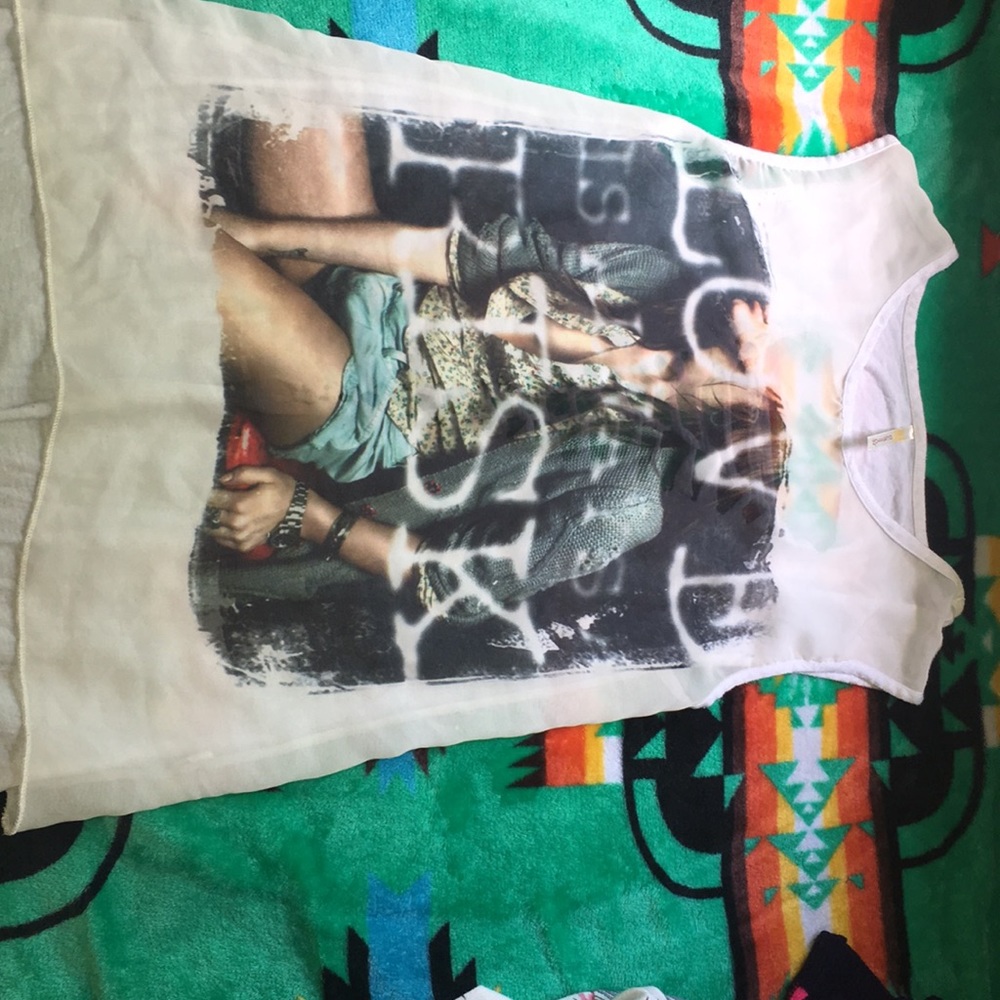 Flowy tank top shirt.